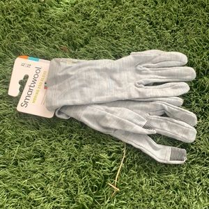 Smartwool glove with touch screen fingers